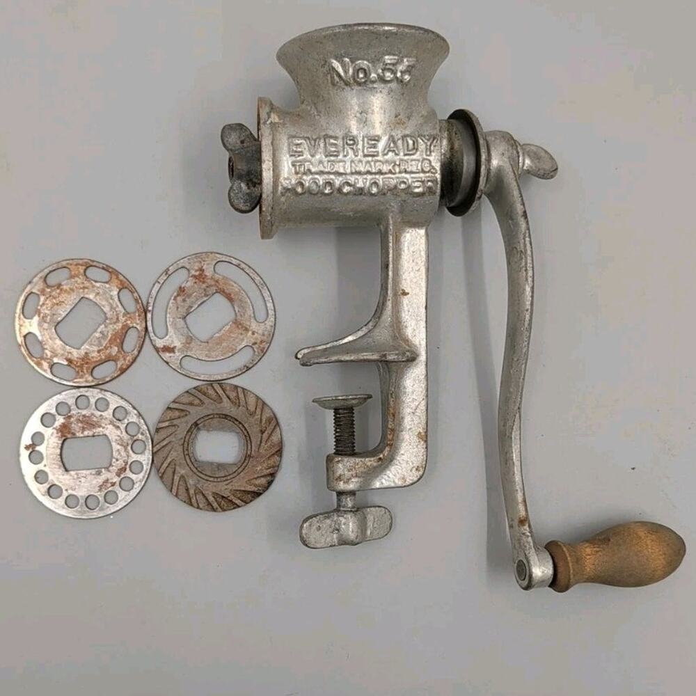 Vintage Eveready Trademark Food Chopper Meat Grinder No 55 Steel 4 Blades Rusty